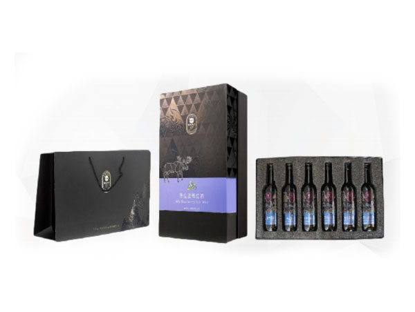 藍(lán)莓酒水(shuǐ)